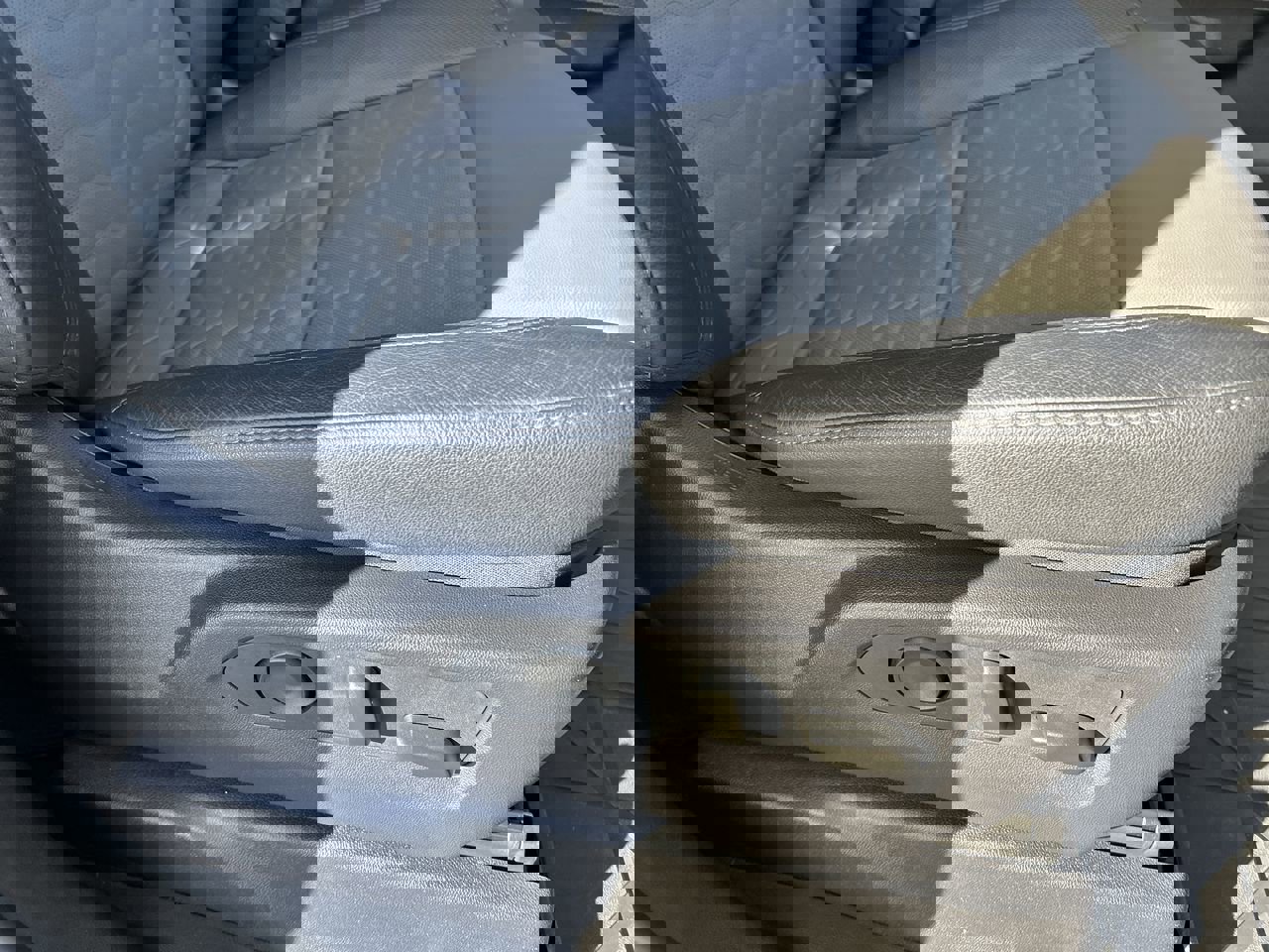 Used 2024 Chevrolet Silverado 2500 ZR2 w/ Snow Plow Prep/Camper Package image 15