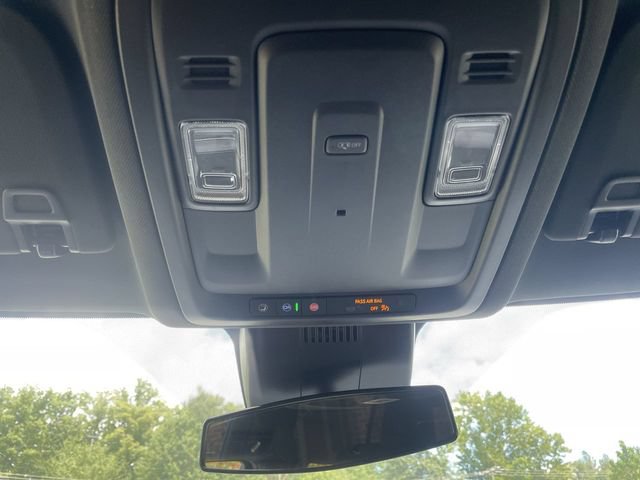 New 2026 Chevrolet Suburban LS AWD/4WD image 18