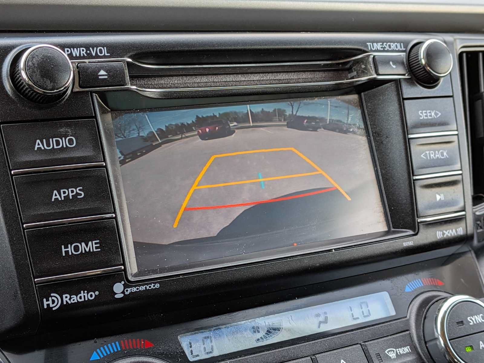 Used 2016 Toyota RAV4 XLE AWD/4WD image 30