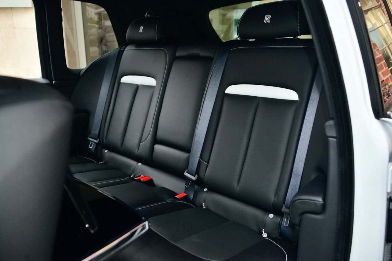 Certified 2023 Rolls-Royce Cullinan w/ Technology Package AWD/4WD image 8