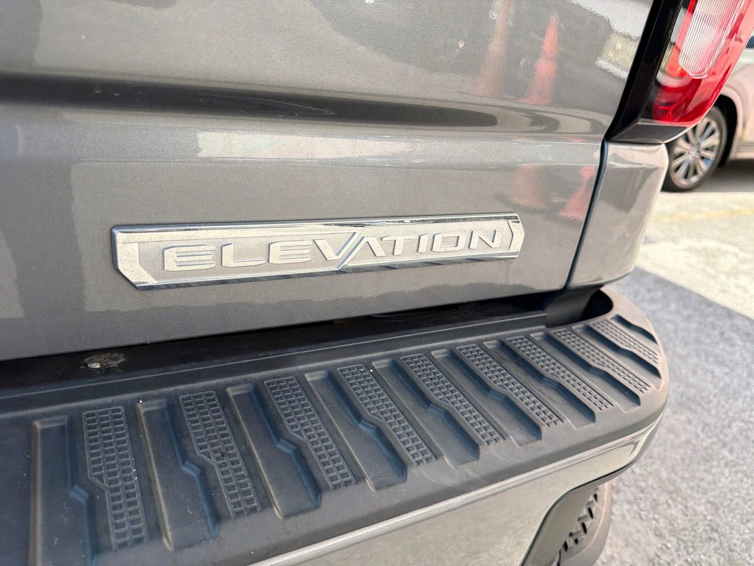 Used 2022 GMC Sierra 1500 Elevation RWD image 18