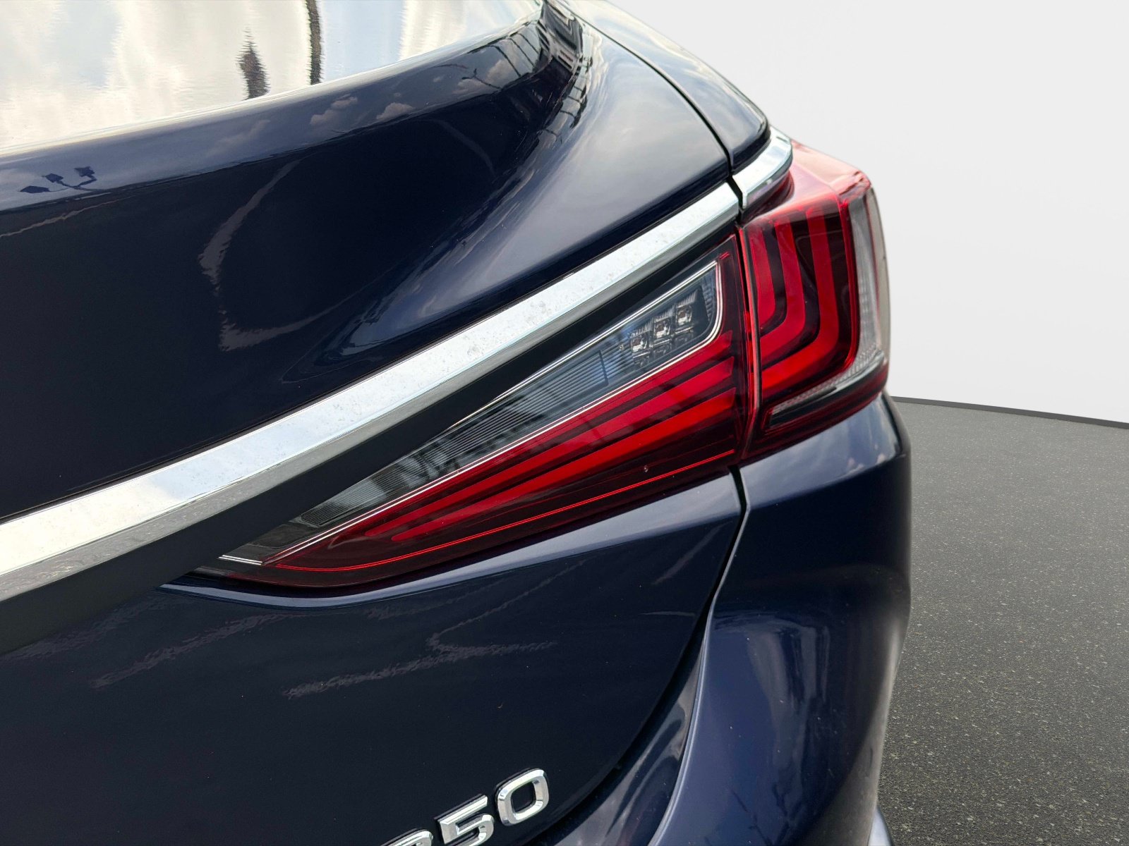 Used 2022 Lexus ES 350 w/ Premium Package FWD image 17