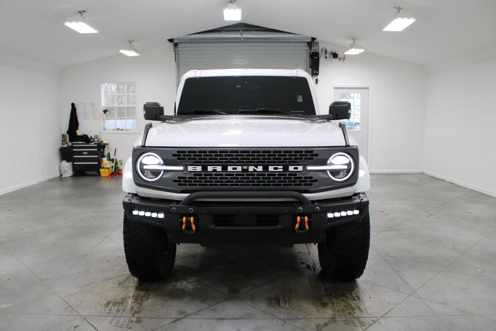 Used 2023 Ford Bronco Badlands image 3