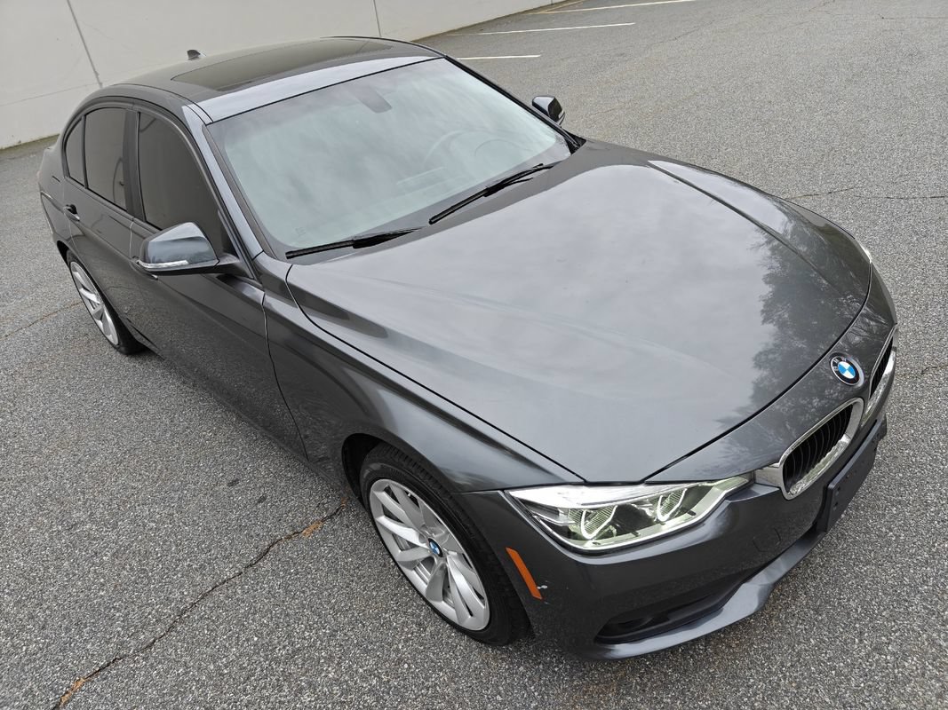 Used 2018 BMW 320i xDrive Sedan w/ Convenience Package AWD/4WD image 34