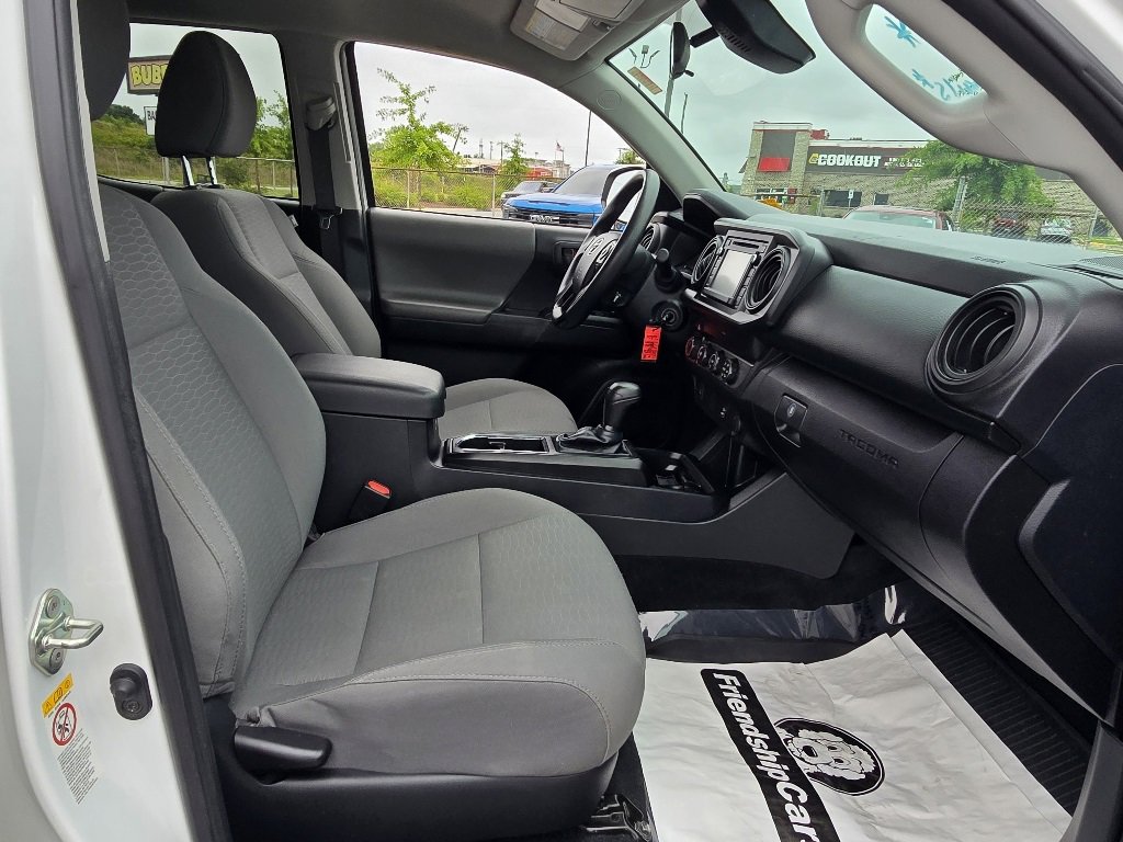 Used 2019 Toyota Tacoma SR w/ SR Convenience Package image 14