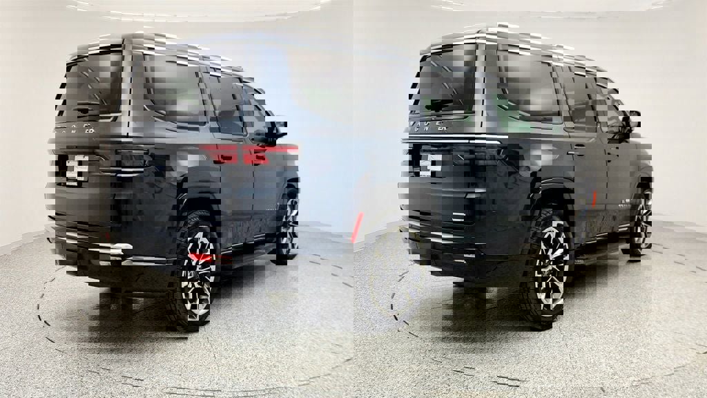 Used 2023 Jeep Wagoneer Series II w/ Premium Group I image 5