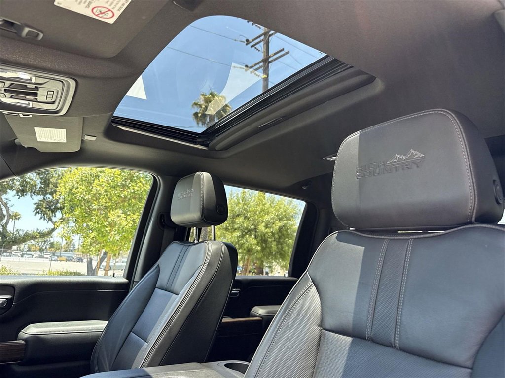 Used 2022 Chevrolet Silverado 3500 High Country image 18