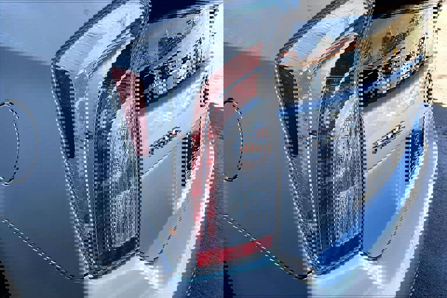 Used 2012 Toyota Prius Three image 27