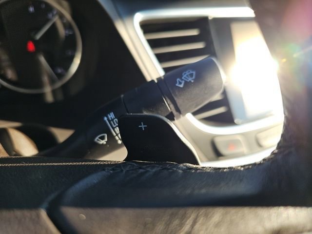 Used 2018 Buick LaCrosse Preferred image 42