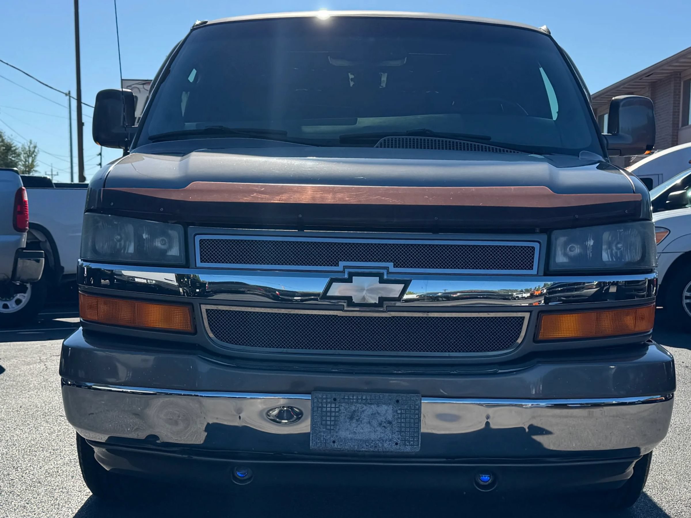 Used 2008 Chevrolet Express 1500 w/ Preferred Equipment Group RWD image 2