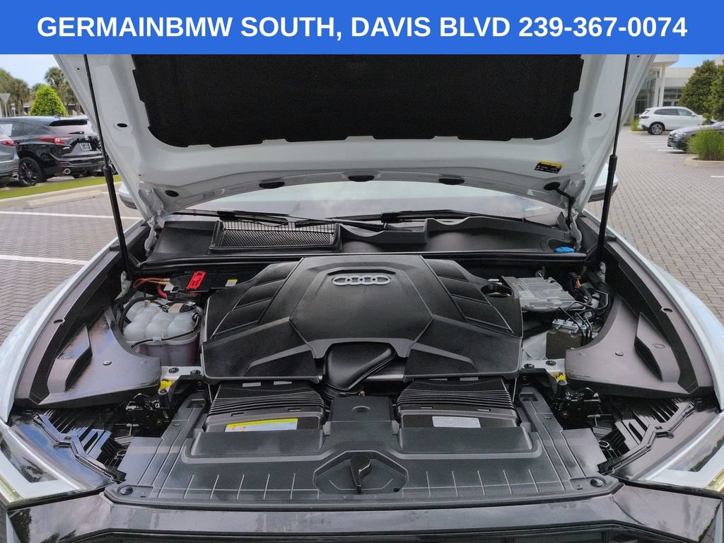 Used 2020 Audi Q8 Premium Plus w/ Premium Plus Package AWD/4WD image 14