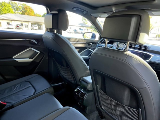 Used 2021 Audi Q3 2.0T Premium image 23