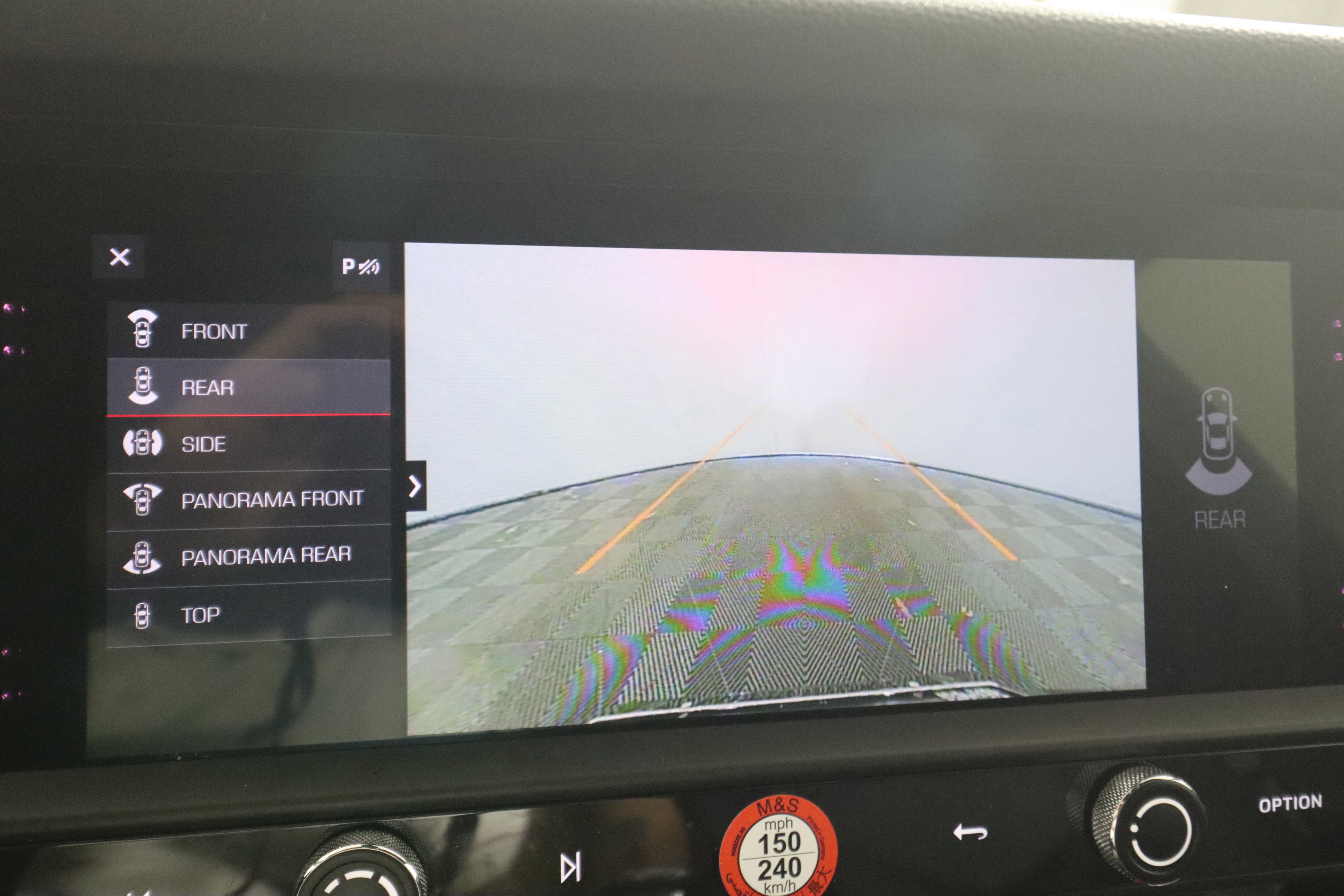 Certified 2025 Porsche Macan image 24