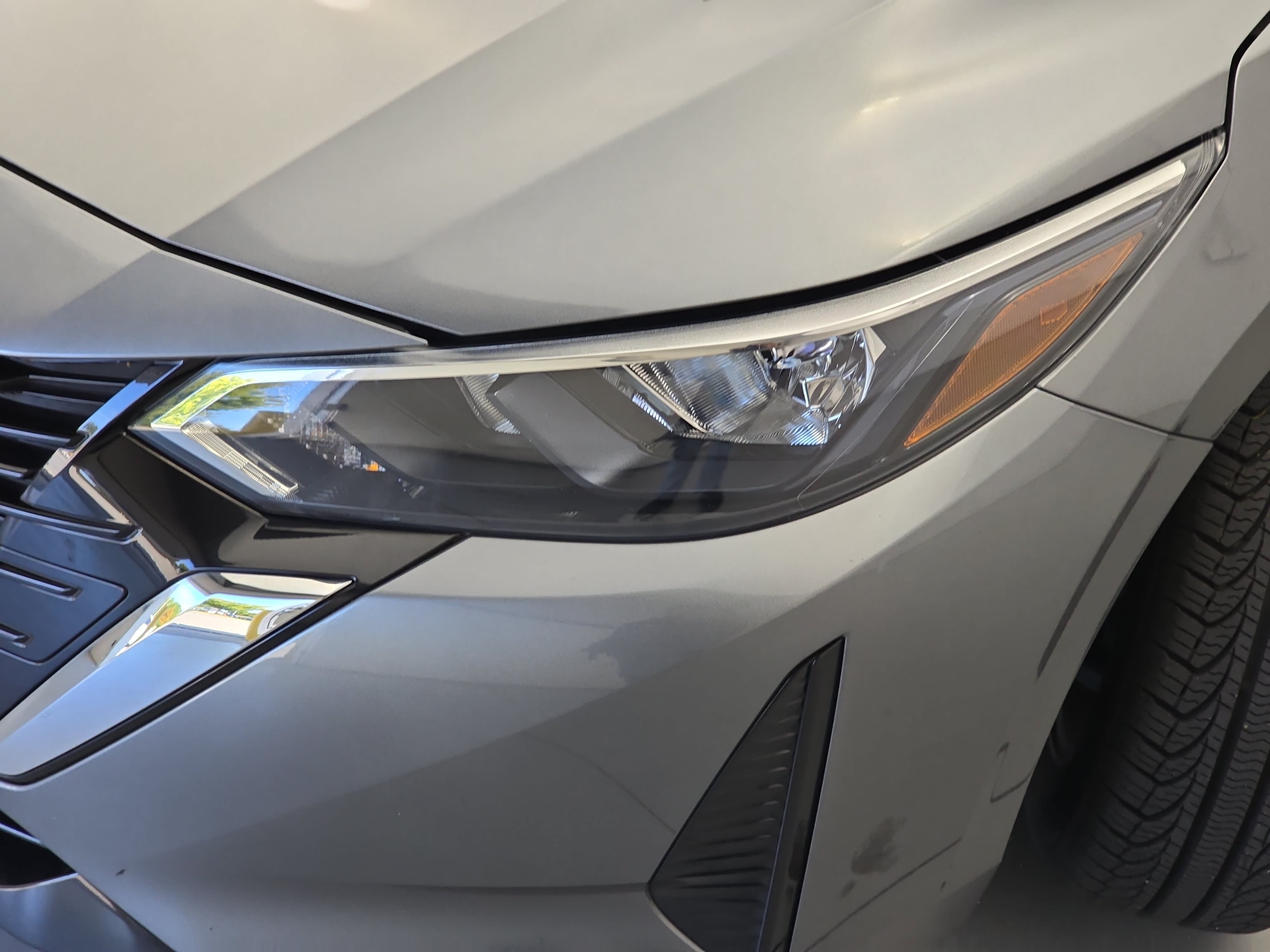 Certified 2024 Nissan Sentra SV FWD image 30