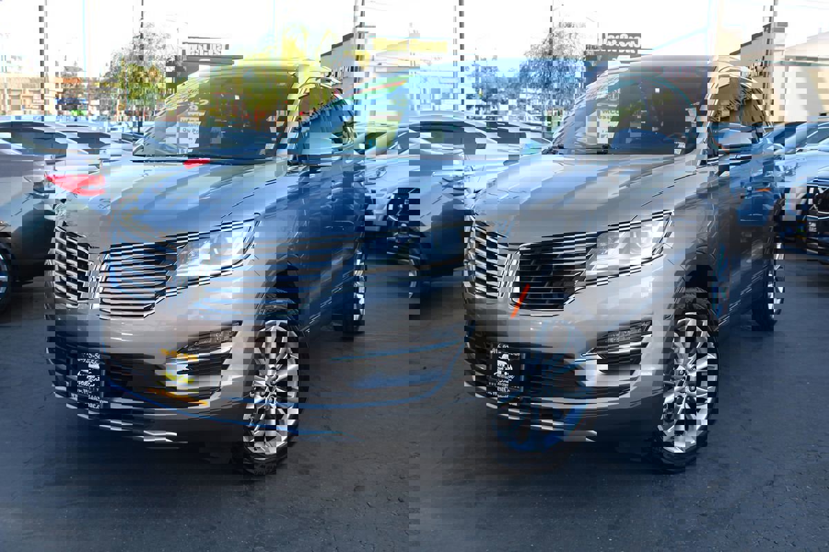 Used 2017 Lincoln MKC Select w/ Select Plus Package image 42