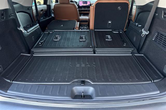 New 2026 Nissan Pathfinder Platinum image 18