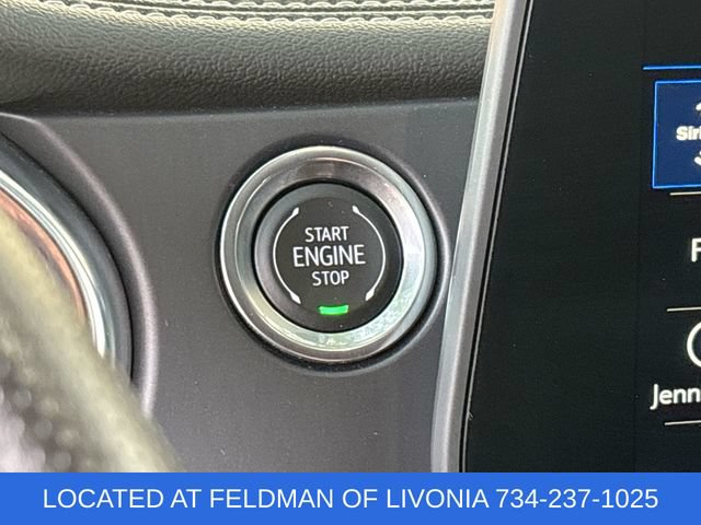 Used 2025 Chevrolet Blazer LT AWD/4WD image 16
