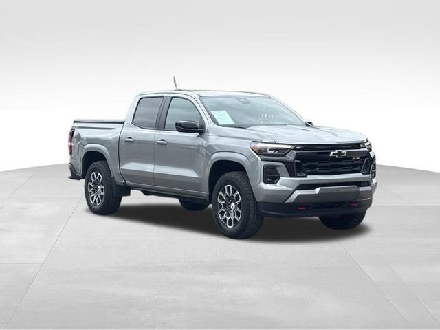 Used 2024 Chevrolet Colorado Z71 w/ Z71 Convenience Package 2 AWD/4WD image 1