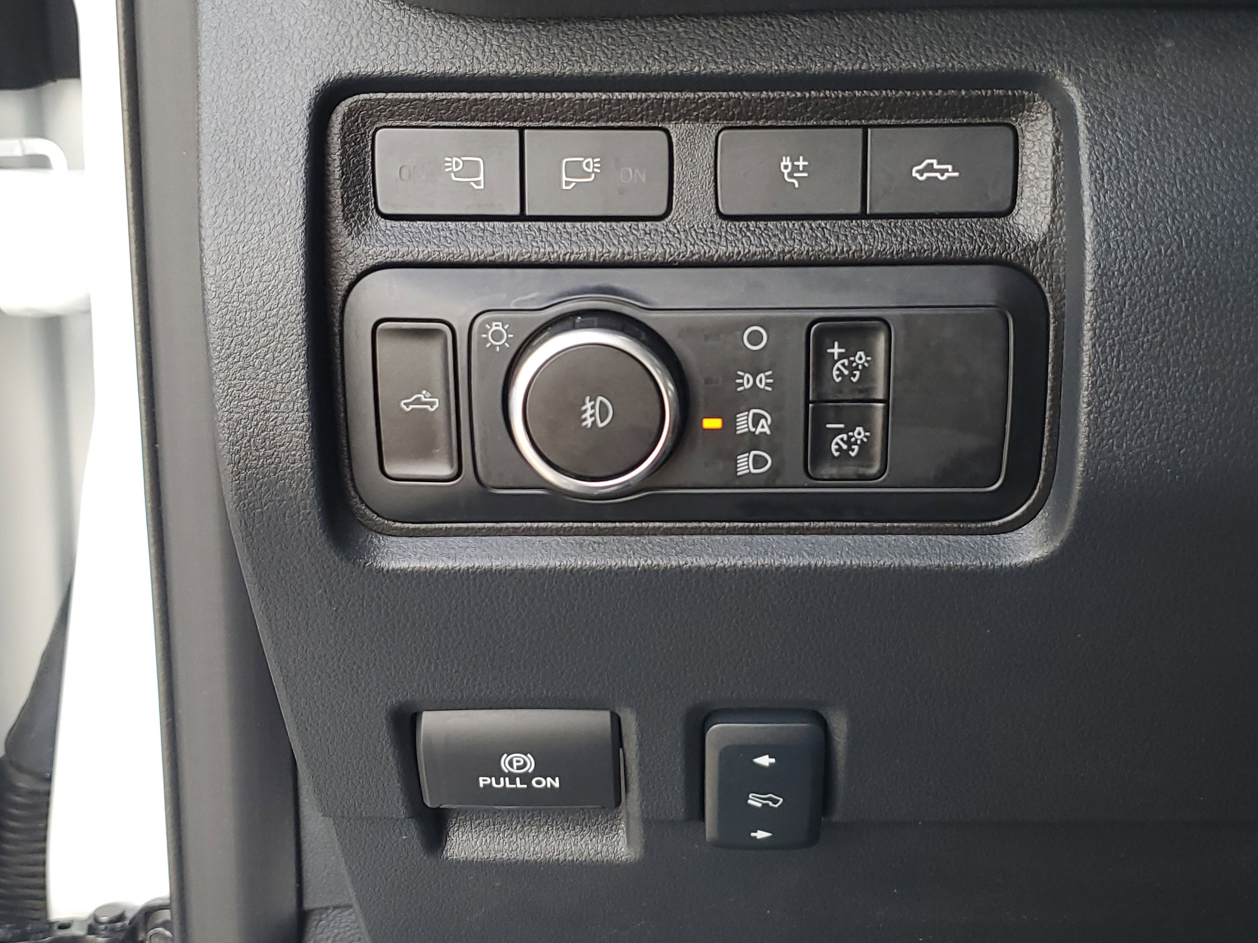 Used 2024 Ford F250 Platinum w/ FX4 Off-Road Package image 15