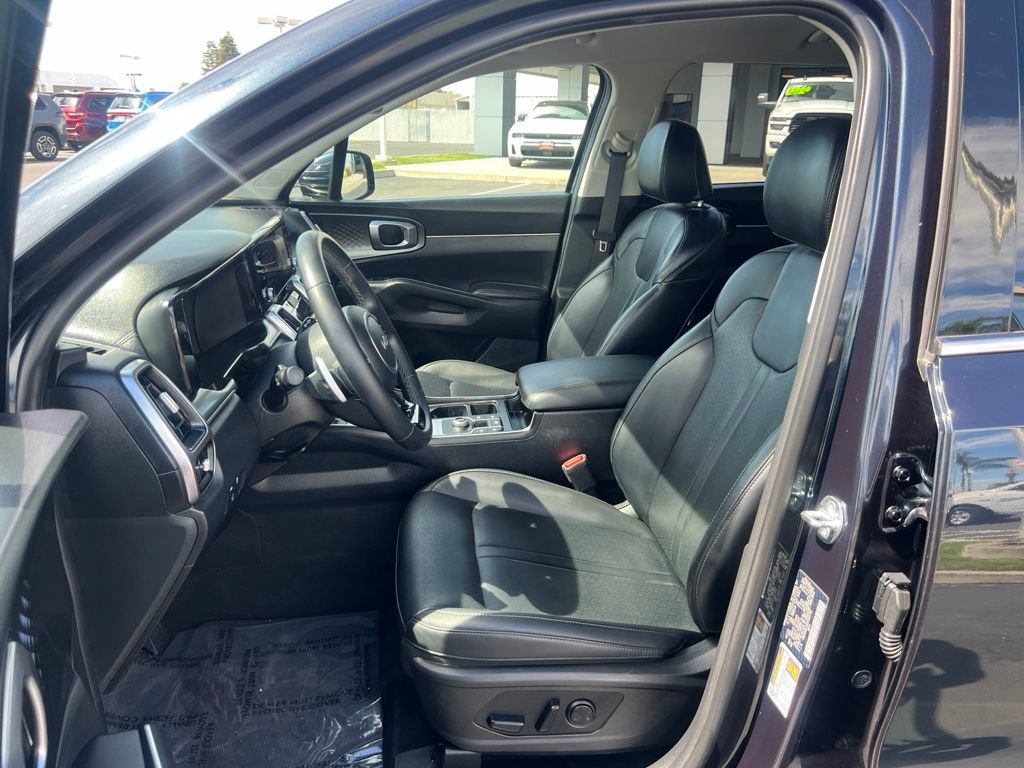 Used 2023 Kia Sorento EX AWD/4WD image 32