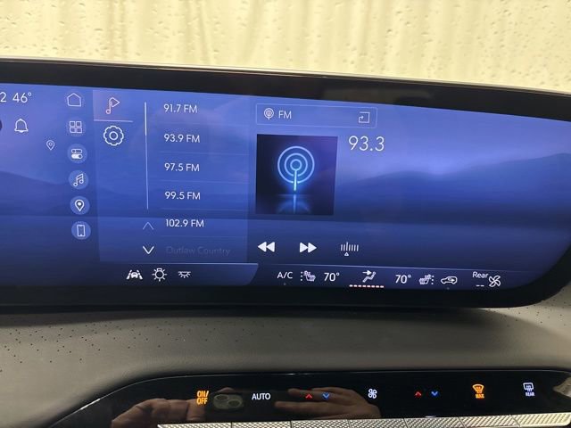 Used 2025 Buick Enclave Avenir w/ Super Cruise Package AWD/4WD image 26