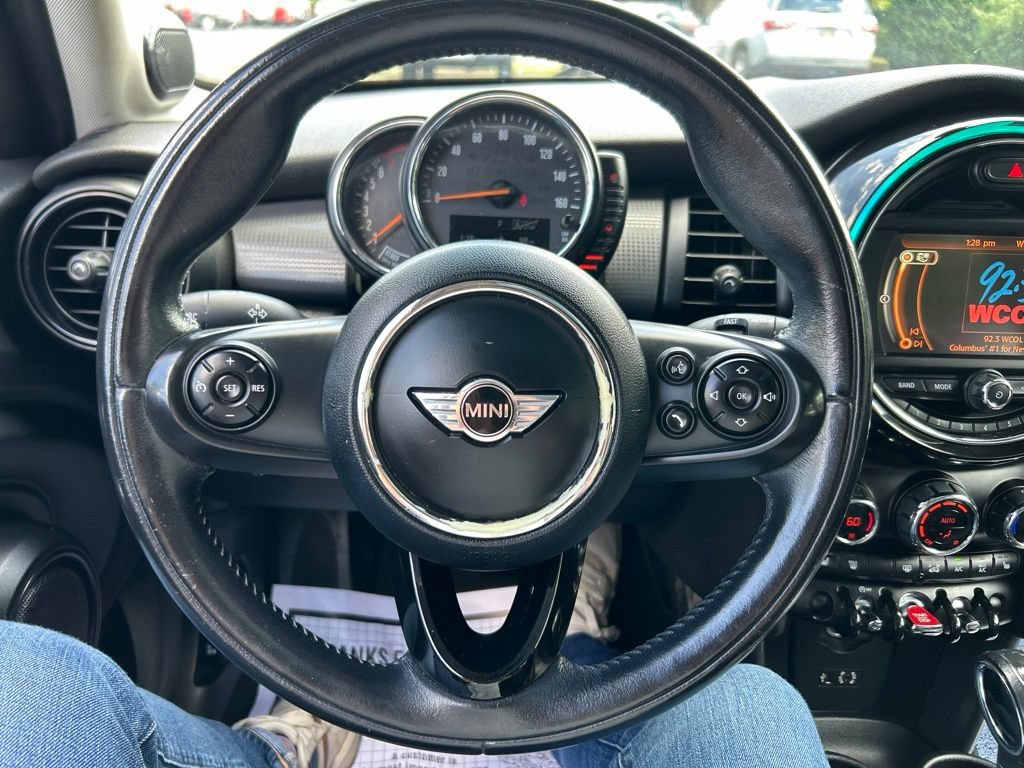 Used 2015 MINI Cooper 4-Door Hardtop FWD image 15