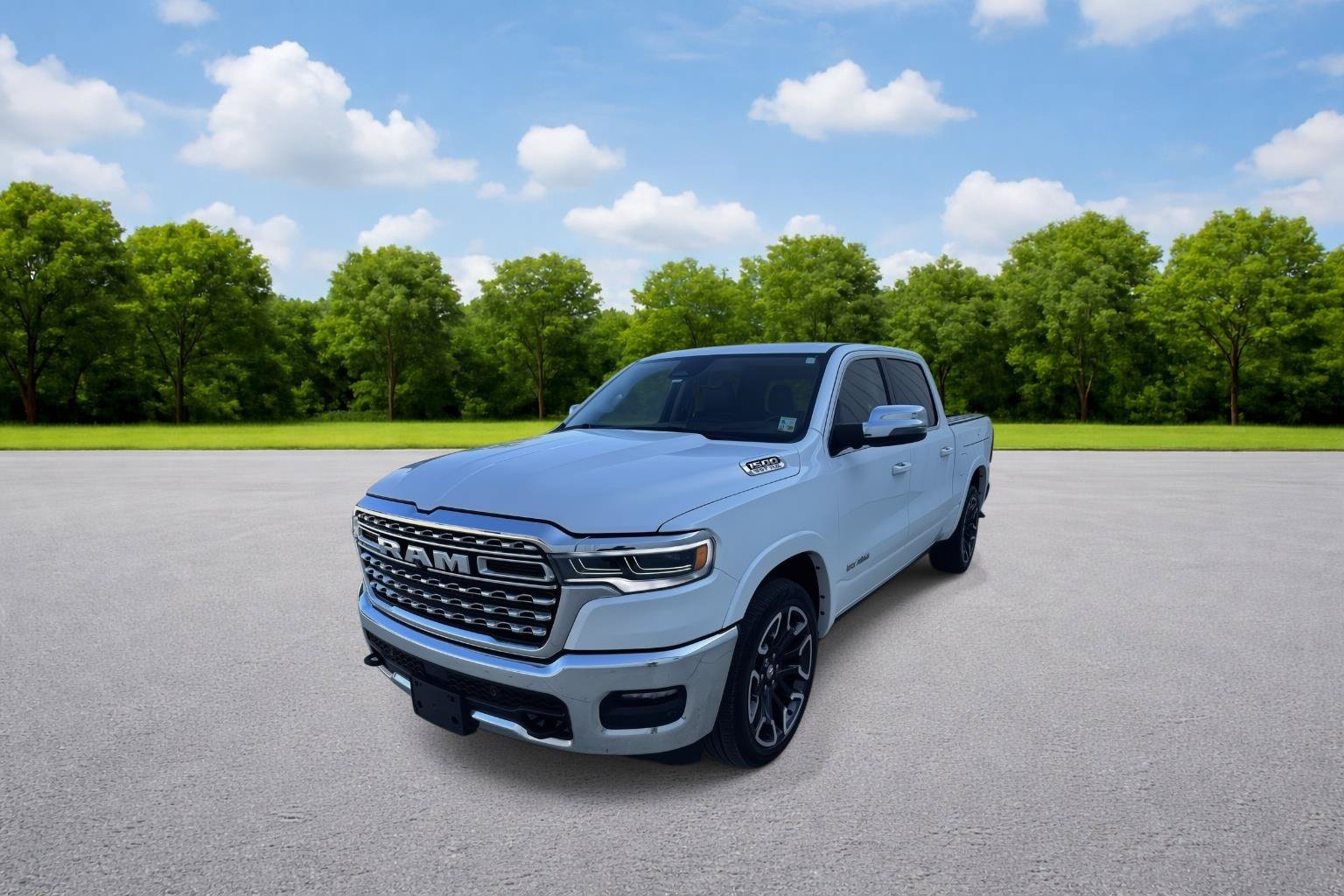 Used 2025 RAM 1500 Limited AWD/4WD image 3