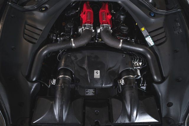 Certified 2017 Ferrari California T image 13