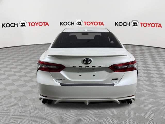 Used 2022 Toyota Camry XSE FWD image 7