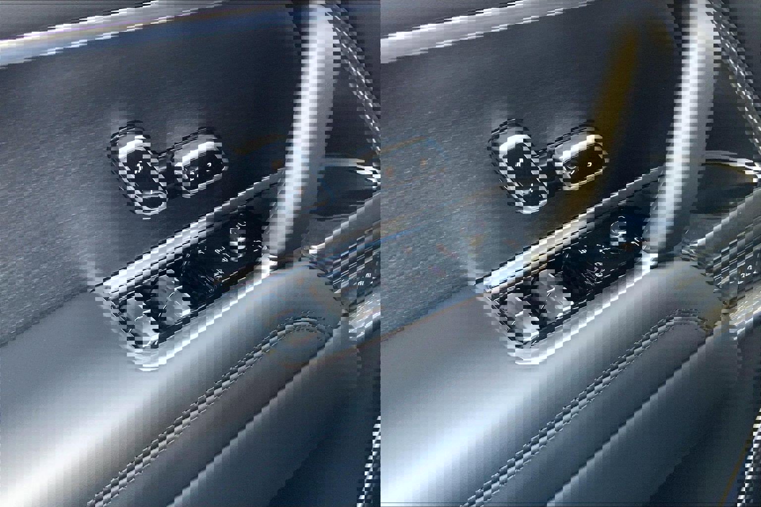 New 2026 Land Rover Range Rover SE image 20