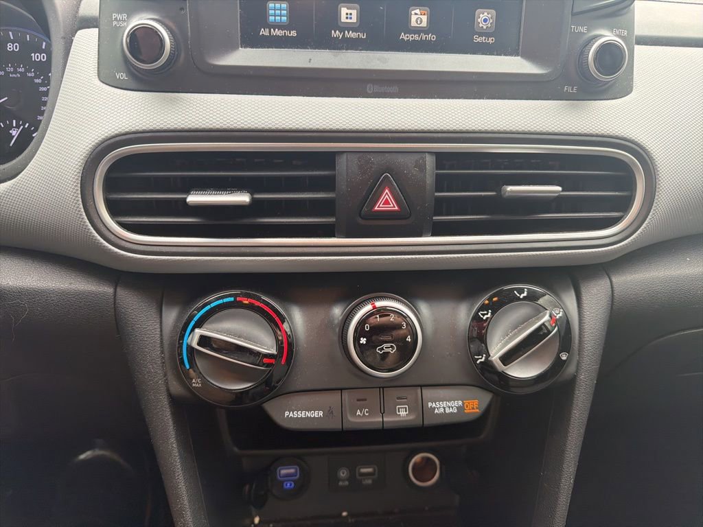 Used 2021 Hyundai Kona SE w/ Cargo Package image 7