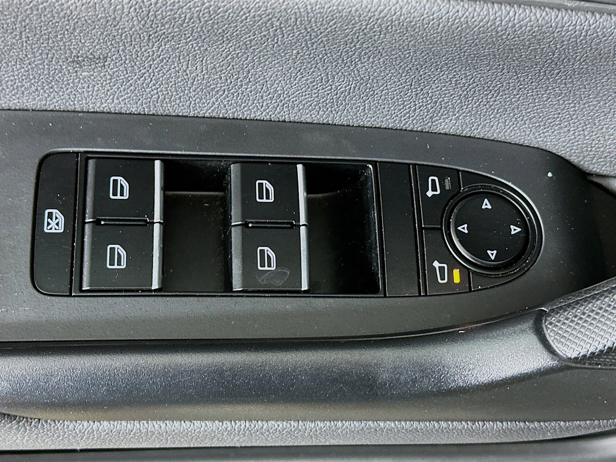 Used 2025 MAZDA CX-50 AWD 2.5 S w/ Premium Package image 15