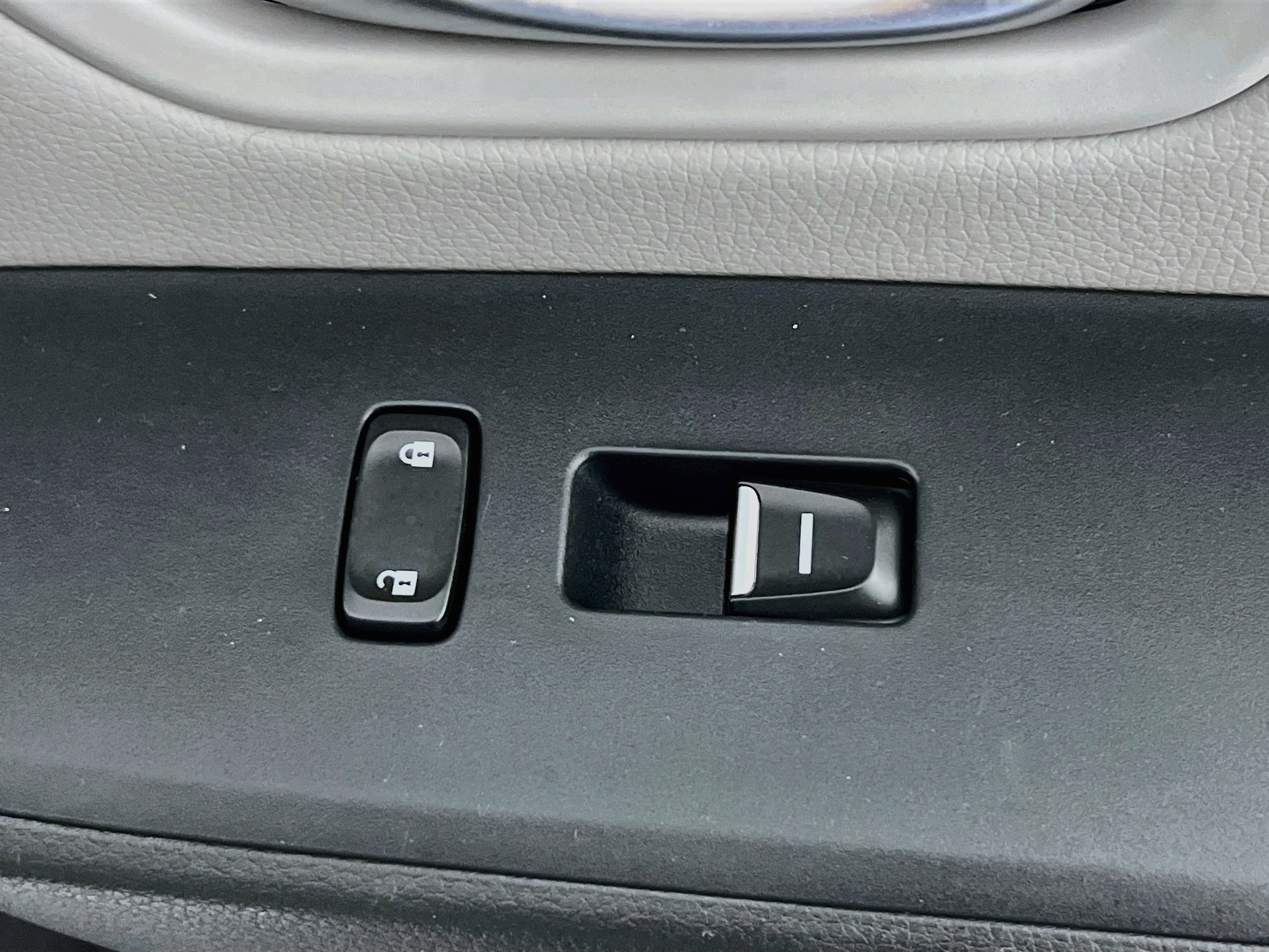 Used 2025 Honda Pilot Elite image 31