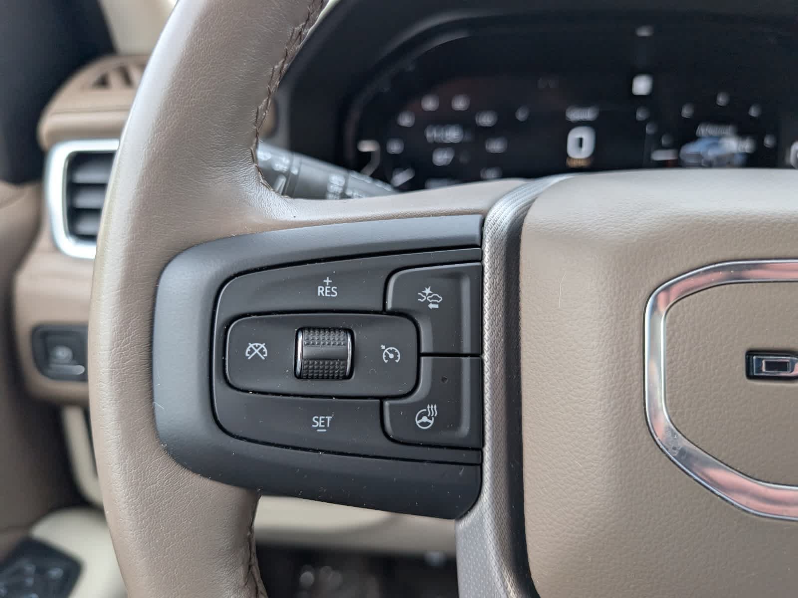 Used 2022 GMC Yukon XL Denali w/ Max Trailering Package AWD/4WD image 25
