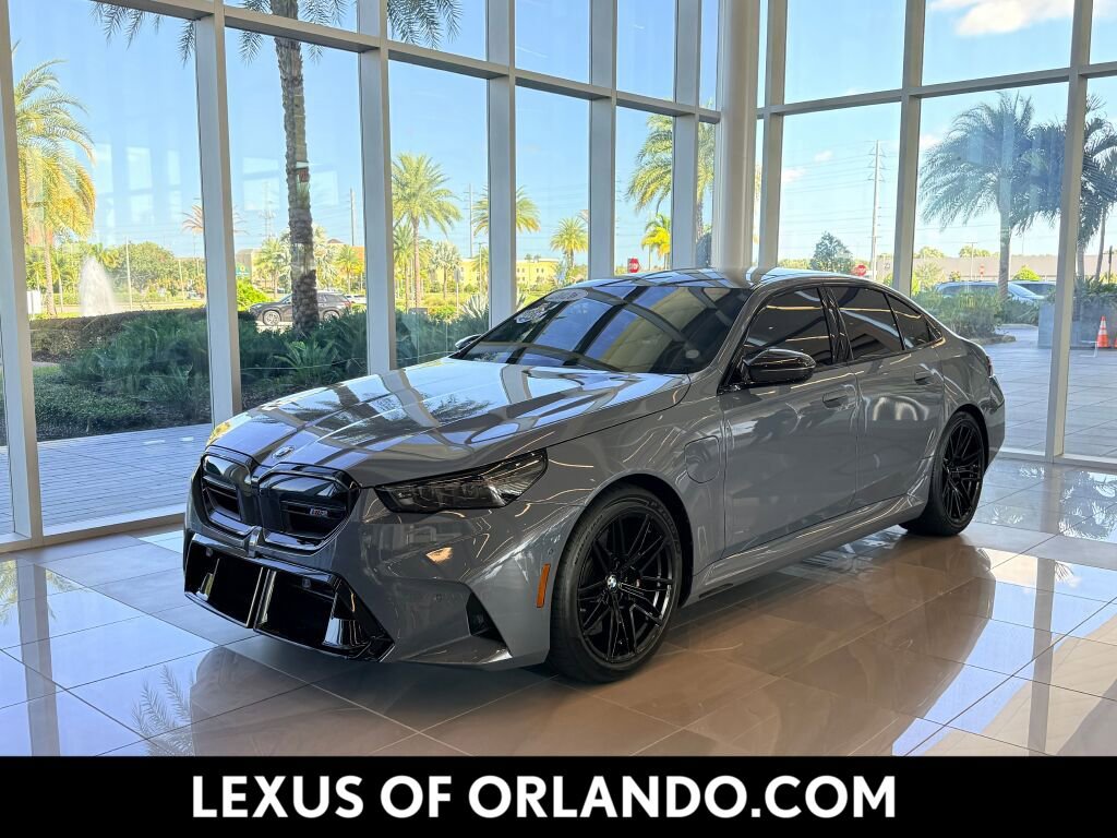 Used 2026 BMW M5 w/ Carbon Package image 1