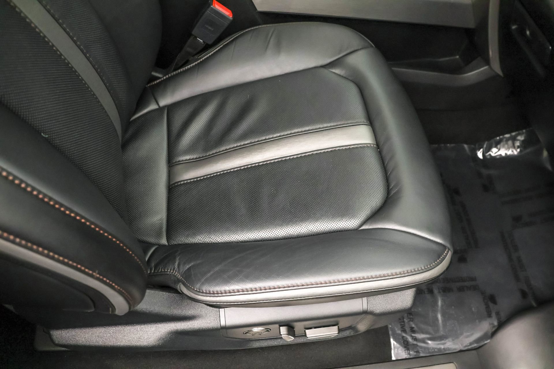 Used 2020 Ford F250 Platinum w/ Tremor Off-Road Package image 40