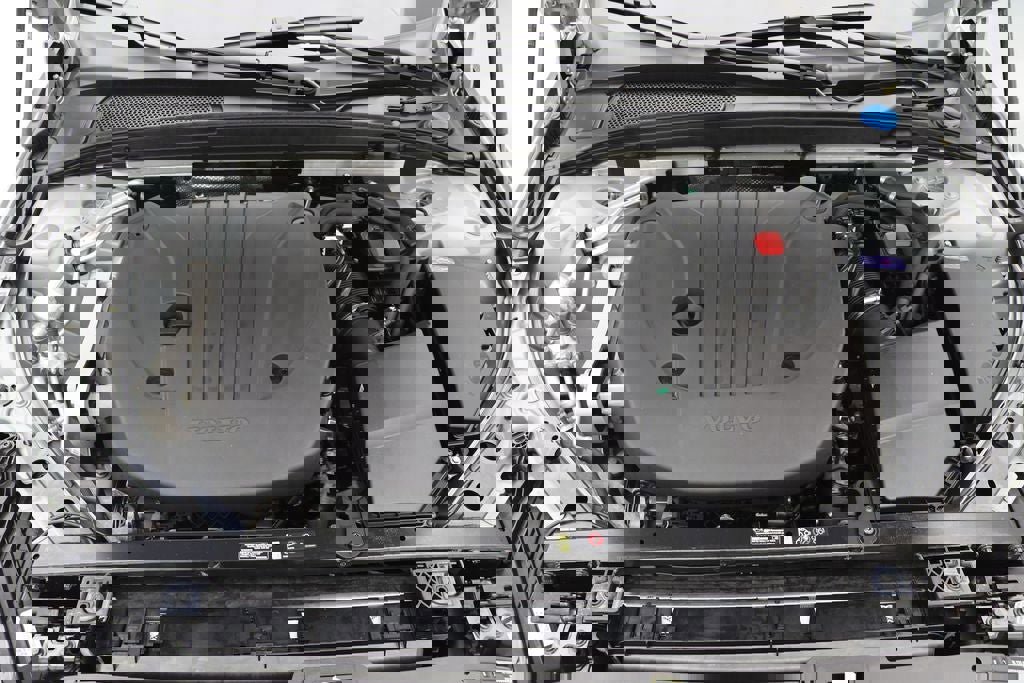 Used 2025 Volvo S60 B5 Core image 30