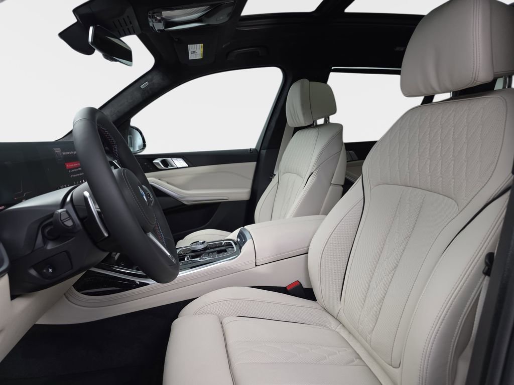 New 2026 BMW X7 M60i image 16