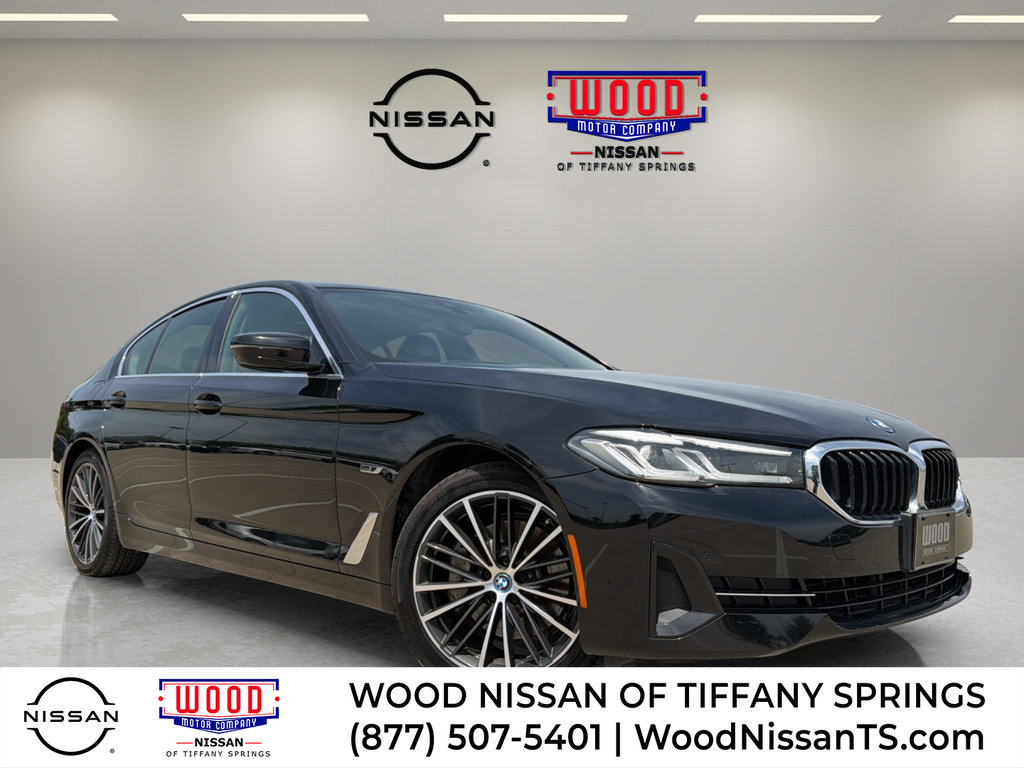 Used 2023 BMW 530e xDrive AWD/4WD image 1