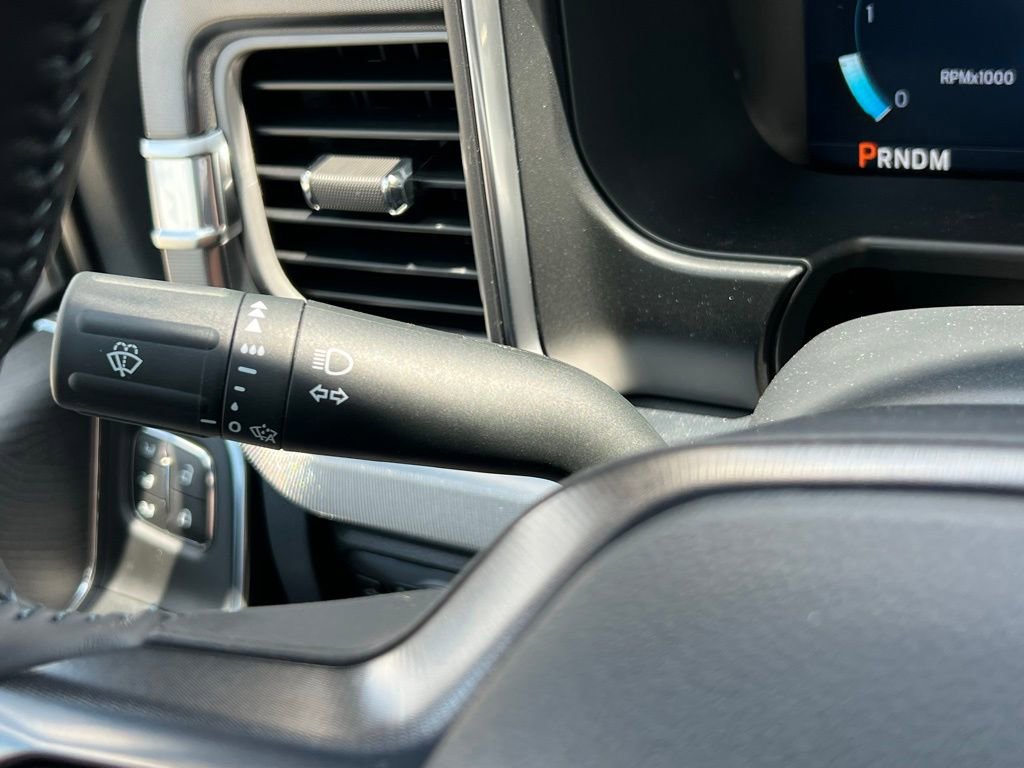 New 2025 Ford F250 Platinum w/ FX4 Off-Road Package image 38
