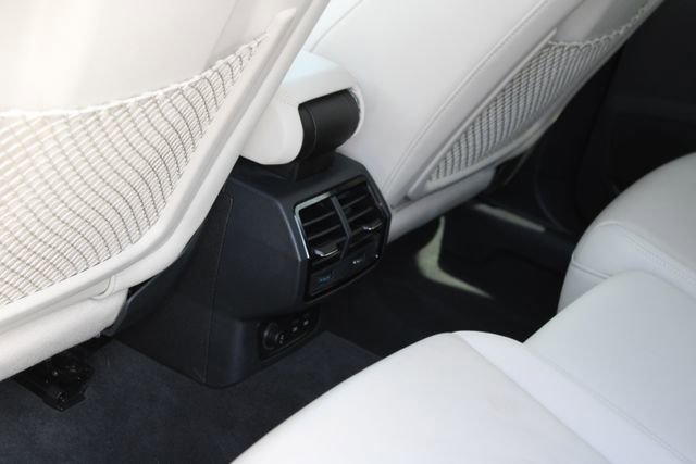 Used 2020 Audi Q3 2.0T Premium Plus image 36