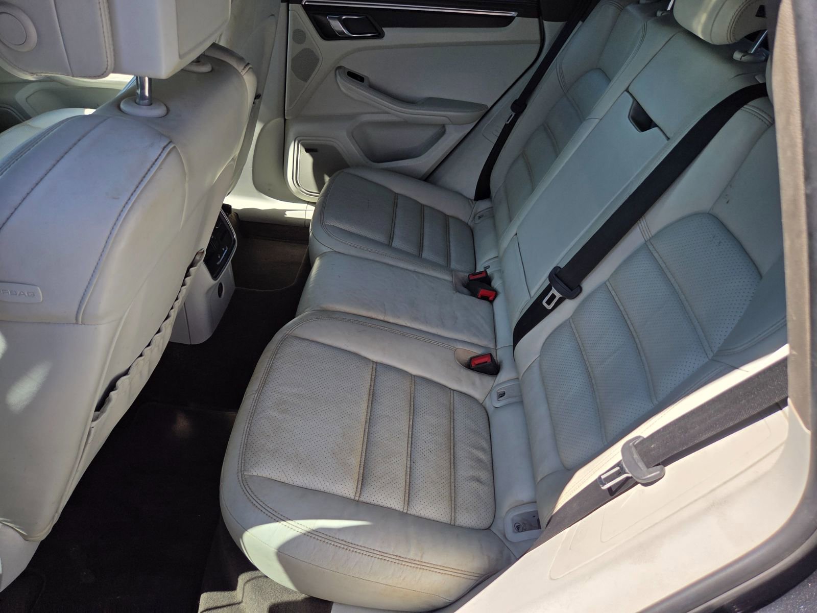 Used 2018 Porsche Macan GTS AWD/4WD image 11