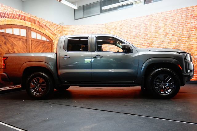 Used 2025 Nissan Frontier SV w/ SV Convenience Package AWD/4WD image 5
