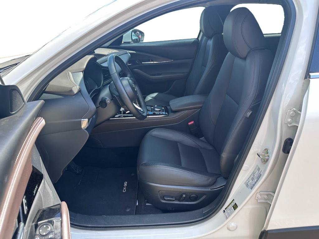 Certified 2025 MAZDA CX-30 AWD 2.5 S w/ Premium Package image 8