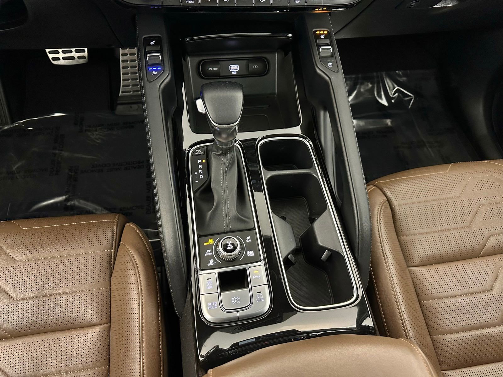 Used 2020 Kia Telluride SX w/ SX Prestige Package image 18