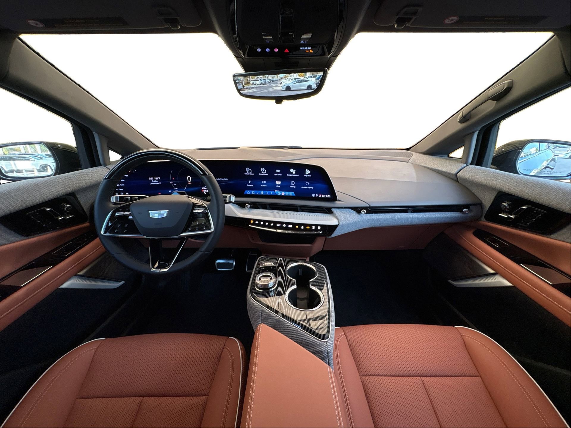 New 2025 Cadillac Optiq Luxury 2 image 23