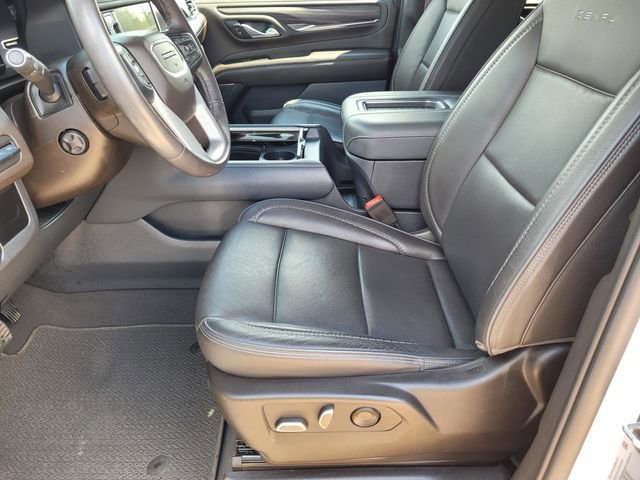 Used 2022 GMC Yukon Denali RWD image 31