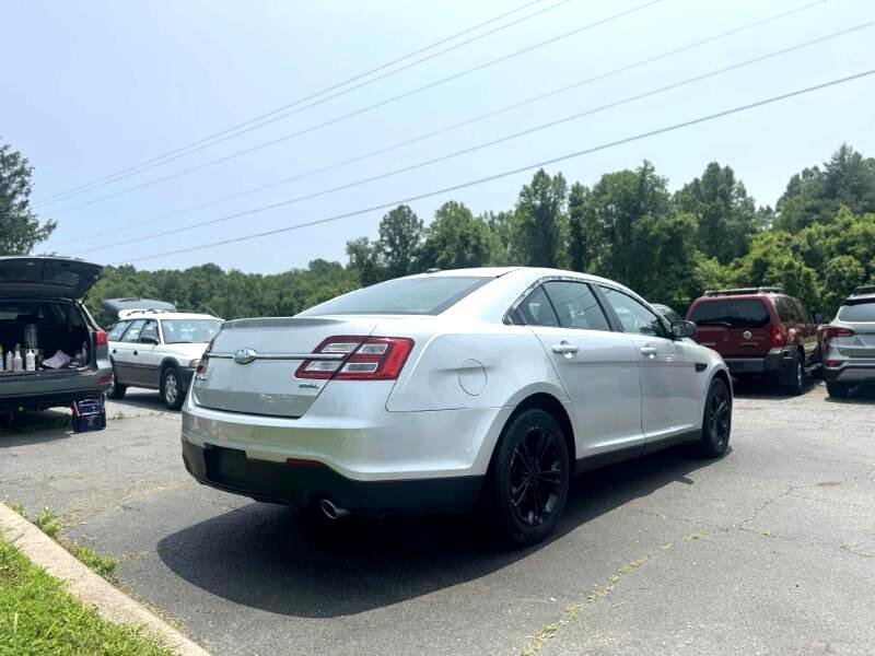 Used 2016 Ford Taurus SEL image 5