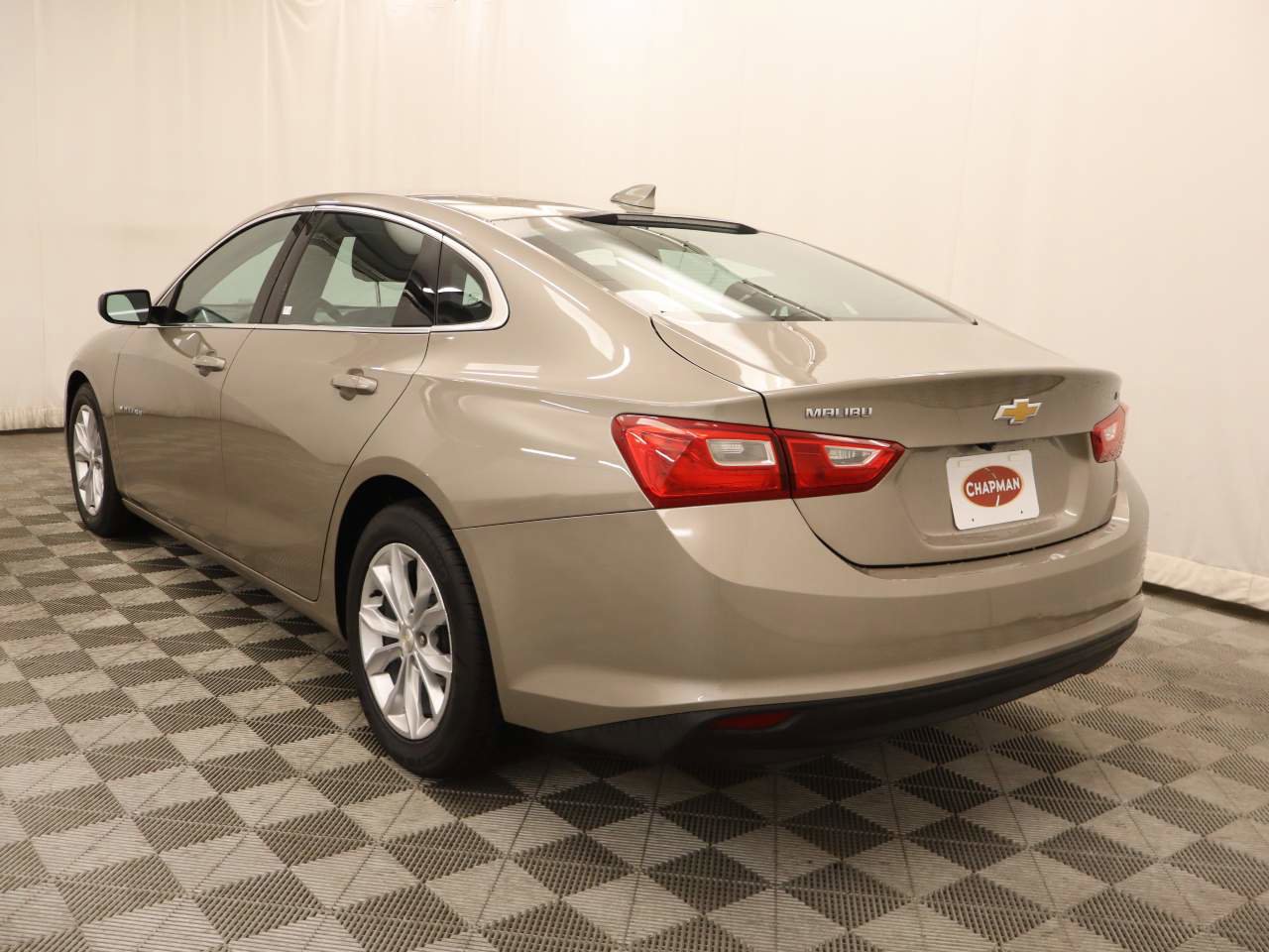 Used 2023 Chevrolet Malibu LT image 3