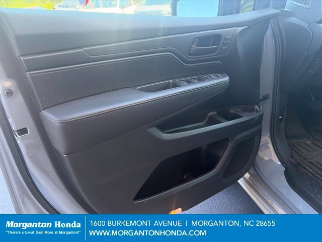 Used 2025 Honda Odyssey Sport-L image 13